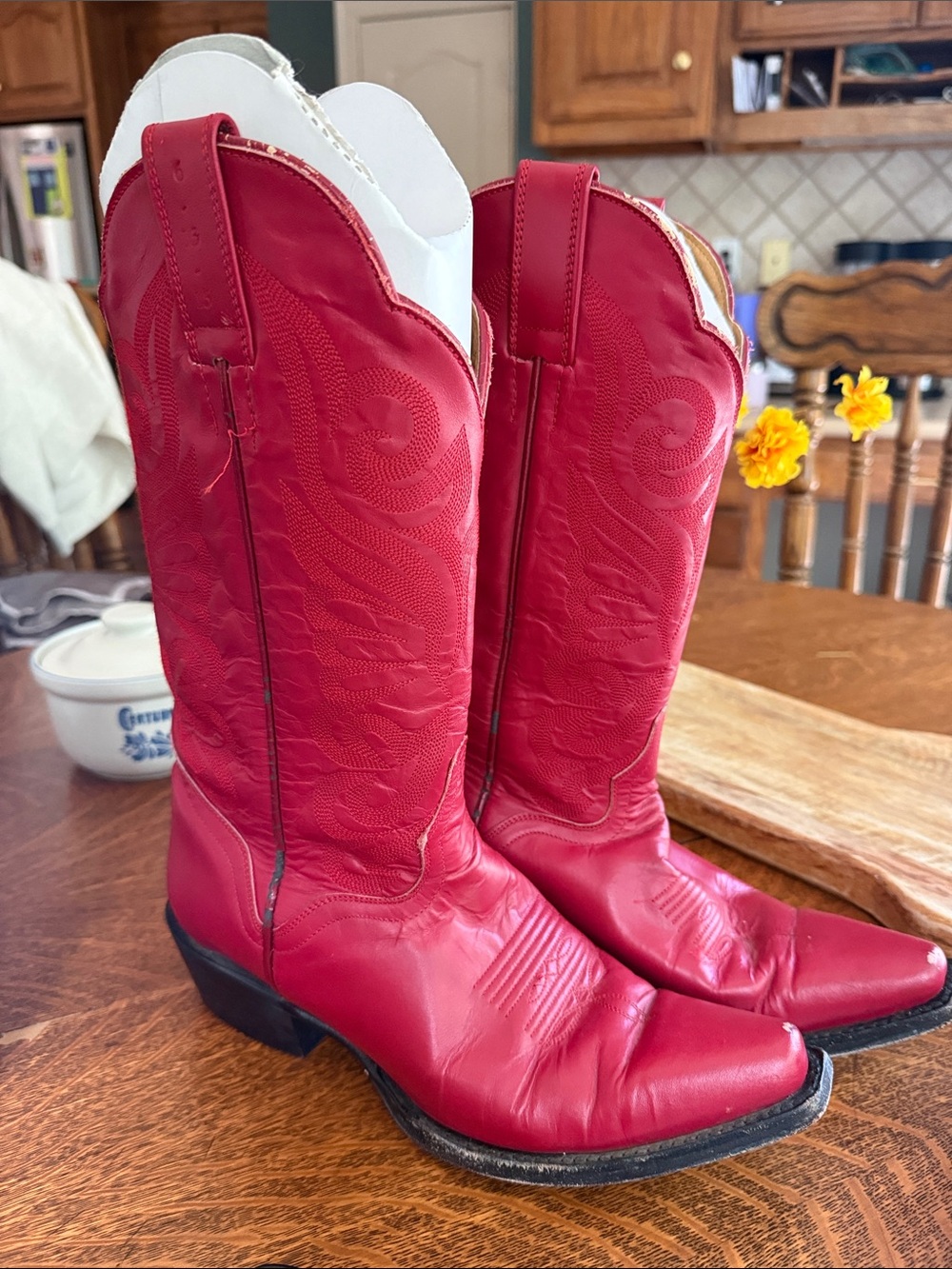 Vintage J.B. Dillon Red Western Cowboy/cowgirl Boots size 8 women’s